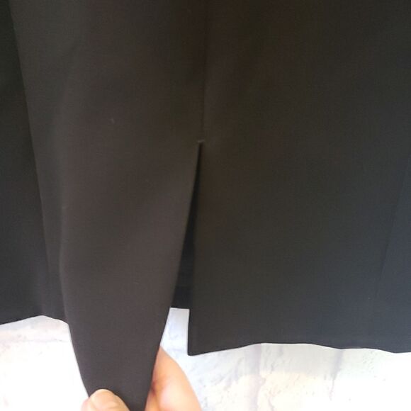 TAHARI Arthur S. Levine Sleeveless Classic Sheath Dress - Picture 8 of 8